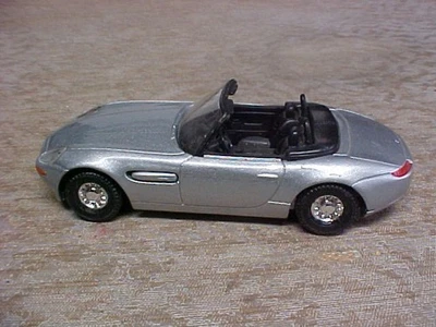 Corgi James Bond 007 BMW Z8 - The World Is Not Enough - Image 1 of 4