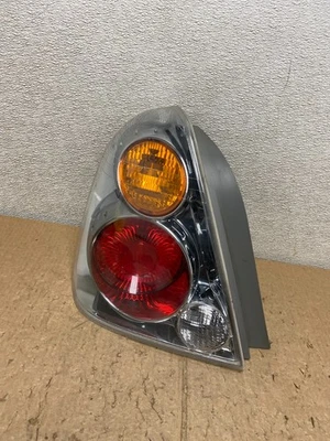 2002 2003 2004 Nissan Altima Tail Light Left Driver Lh Side OEM V3762 DW - Image 1 of 4