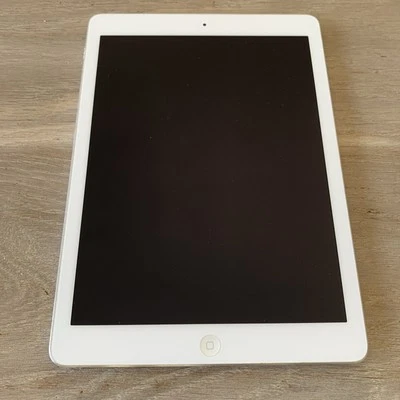 Apple iPad Air 1. Gen. 32GB, WLAN, 24,64 cm, (9,7 Zoll) - Silber - Bild 1 von 3