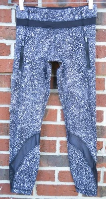 Lululemon Size 4 Inspire Tight II Power Luxtreme Suited Jacquard White / Black - Image 1 of 4