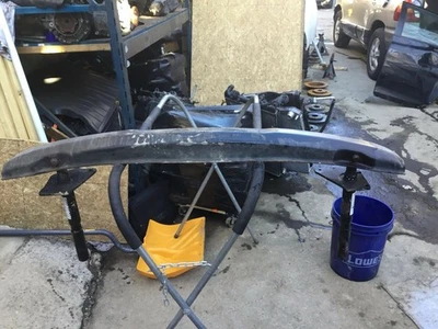 Barra de refuerzo de parachoques trasero Volkswagen Golf GTI con amortiguador 1999-2005:Y Foto 1 de 4