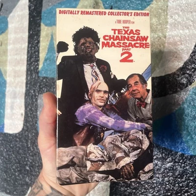 The Texas Chainsaw Massacre 2 (VHS, 1996, Remastered) GREAT CONDITION - Image 1 of 4