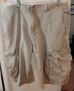 Vintage Decibel Cargo Skate Bording Shorts Size 36 Kahki In Color, ribbed Lines - Bild 1 von 9
