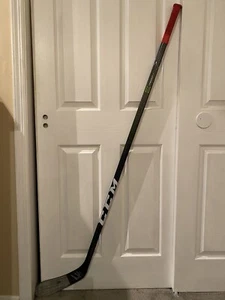 ALEX OVECHKIN SIGNED GAME USED HOCKEY STICK WASHINGTON CAPITALS NHL 2018-19 AUTO - Picture 1 of 10