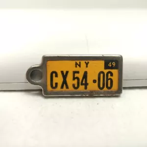 RARE VTG Disabled Veterans Mini License Plate Key Chain Ring Tag NEW YORK 1949 - Picture 1 of 2