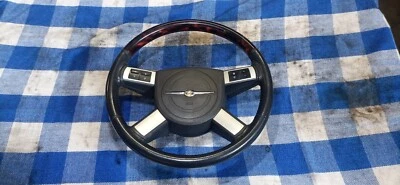 Leder Holz Multifunktionslenkrad + Airbag 0UV231DVAG Chrysler 300 C LE, LX - Bild 1 von 4