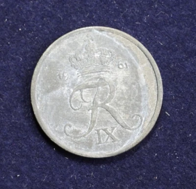 1961 Denmark 2 Ore Zinc World Coin - KM# 840.2 - Image 1 of 4