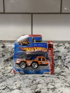 Hot Wheels SHORT CARD 2010 HW RACE WORLD MOVIE STUNTS FLAME STOPPER ORANGE 04/04 - Picture 1 of 8