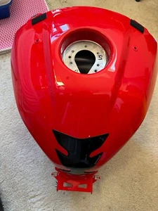 BMW S1000RR K67 PASSION RED FUEL TANK 2020 2021 2022 2023 2024 2025 - Picture 1 of 9