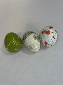 Ceramic Easter Eggs Lot of 3 Multicolored Life-Sized-No Chips - Picture 1 of 5