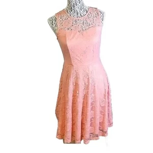 Abito Dressystar A-line pizzo floreale overlay rosa medio formale ballo matrimonio pizzo - Foto 1 di 6