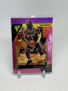 Selecciones del draft de baloncesto 2022 Panini Chronicles Trevor Keels RC #18 rosa paralelo - Imagen 1 de 2