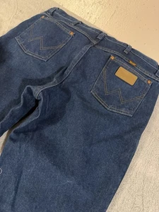 mens wrangler retro Dark Blue straight jeans 36x34 - Picture 1 of 9