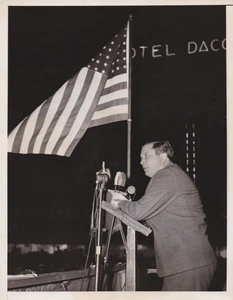 1940 Press Photo Wendell L. Willkie Campaign Speech in Fargo, North Dakota - Picture 1 of 2