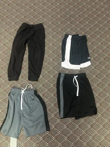 Boys Shorts And Sweatpants Size 6/7 - Picture 1 of 3