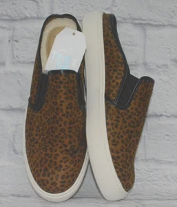 TIME AND TRU LEOPARD PRINT SLIP ON SNEAKERS BROWN WOMEN'S MEMORY FOAM SLIDES 9 - Picture 1 of 9