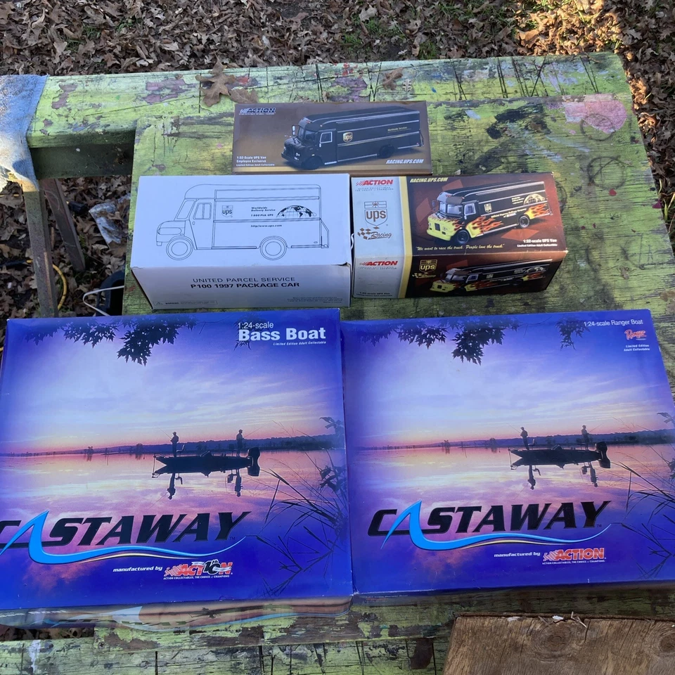 Lot of five diecast models, Ranger Bass Boat&Trailer #88 UPS Dale Jarrett Trucks - Image 1 of 4