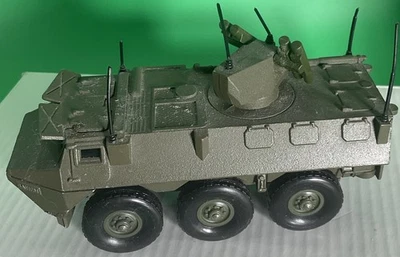 Solido 820-0652 #251 Armed Tank w/rubber tires  Vintage - Image 1 of 4