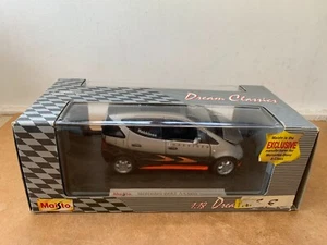 MAISTO MERCEDES BENZ A CLASS FORMULA 1 DESIGN 1/18 EN BOITE E1 - Imagen 1 de 5