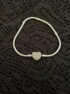 NWOT Donatello Gian Micro Pave Crystal Heart Charm Bracelet - 7.5" Long - Picture 1 of 4