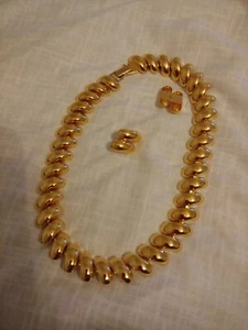 vtg signed napier choker necklace Earrings Domed Link Gold Brushed Exc Condition - Picture 1 of 7
