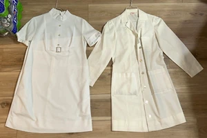 Lot 2 vintage 1950s 1960s NURSE DOCTOR Lab Coat Fashion Uniform META CREST - Picture 1 of 19
