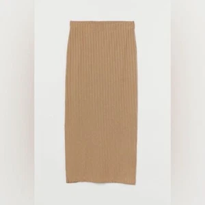 H&M- cream, pink skirt - Picture 1 of 5