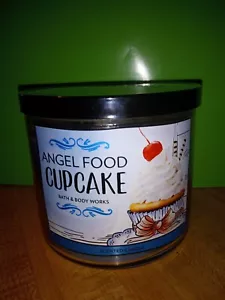 Bath & Body Works Angel Food Cupcake 3 Wick Scented Candle NEW 14.5 oz RARE - Picture 1 of 2