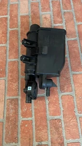 BMW 3 Series Fuel Vapor Canister 7271029-10 - Picture 1 of 17