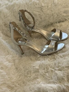 Badgley Mischka Loretta Dual Pearl Strap Stiletto Silver Size 11 - Picture 1 of 15