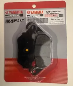 Genuine Yamaha XMAX 2017-2024 Rear Brake Pads Fits 125cc 250cc 300cc - Picture 1 of 2