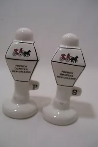 New Orleans Louisiana Sale e Pepe Shaker Souvenir Quartiere Francese Lampione Post - Foto 1 di 8