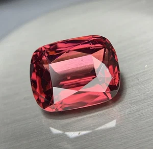 Stunning 4.89ct Loose Gemstone Red Rhodolite Garnet - 10mm African Cushion Cut - Picture 1 of 24