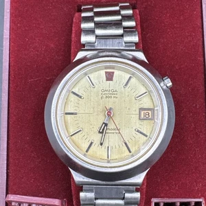 Vintaeg 1970 OMEGA Seamaster Chronometer f300Hz Cal.1250 Quartz Gold Dial Men's - Picture 1 of 24