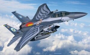 F-15E Strike Eagle Fighter Model Set 1:72 Plastique Model Kit Revell