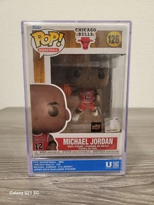 Funko Pop #126 Michael Jordan Upper Deck Uncirculated #12 Trikot IN HARD CASE - Bild 1 von 4