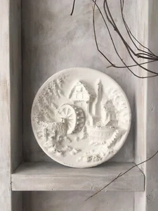 Vintage 1950's Relief Cast Plaster Relief Wall Plaque White Round Mill Wheel - Picture 1 of 6