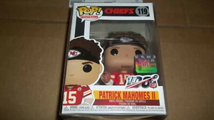 Funko Pop NFL Kansas City Chiefs Patrick Mahomes figure with Protect Case - Picture 1 of 2