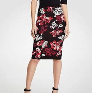 ANN TAYLOR schwarz Blumen Strick Bleistiftrock elastische Taille Größe Petite Small SP neu mit Etikett - Bild 1 von 5