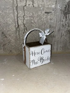 Flower Girl Basket - Picture 1 of 1