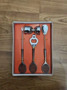 VINTAGE DE LUXE TENNIS BAR TOOL SET - FORK, BOTTLE OPENER SPOON, JIGGER - NEW - Picture 1 of 2