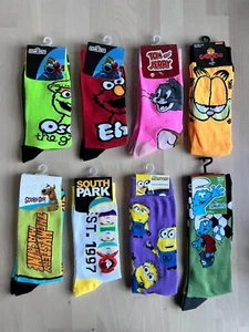 Herren Socken Cartoon Schlümpfe Garfield Elmo Sesamstraße South Park Scooby - Bild 1 von 33