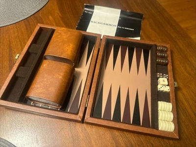 Vintage TRAVEL Backgammon MAGNETIC Faux Leather Padded Speckled Brown COMPLETE - Image 1 of 4