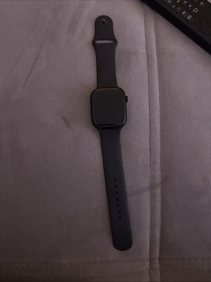Apple Watch Series 10 Aluminium Smartwatch, Watch OS 11, mit Ladekabel, 46mm - Bild 1 von 3