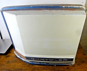 FA489944 FA552944 100-820627A1 1976 CHRYSLER 105HP OUTBOARD HOOD COWL COVER USED - Picture 1 of 6