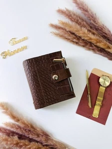 Funda para cuaderno de cuero natural A7 2 anillos mini cartera. Páginas forradas todos los días. - Imagen 1 de 11