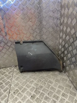 Toyota Land Cruiser (FJ60) 1988 Left front interior part 62112-90A00 BRR10776 - Image 1 of 4