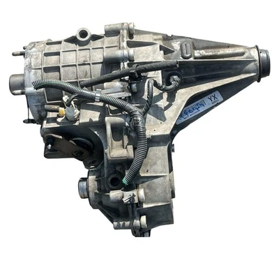 2004 GMC Sierra 2500HD 6.0L Transfer Case Assembly 03 04 05 OEM opt MT1 - Image 1 of 4