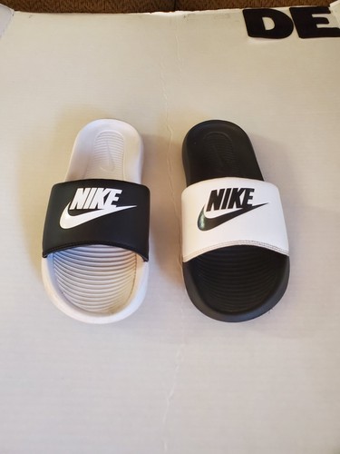 Sandali Nike Victori One Slide donna 6 nero bianco