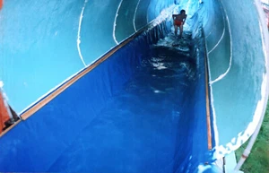 Rainbow Valley Interior of Huge Slide Cavendish Prince Edward Island 90s Photo - Foto 1 di 2